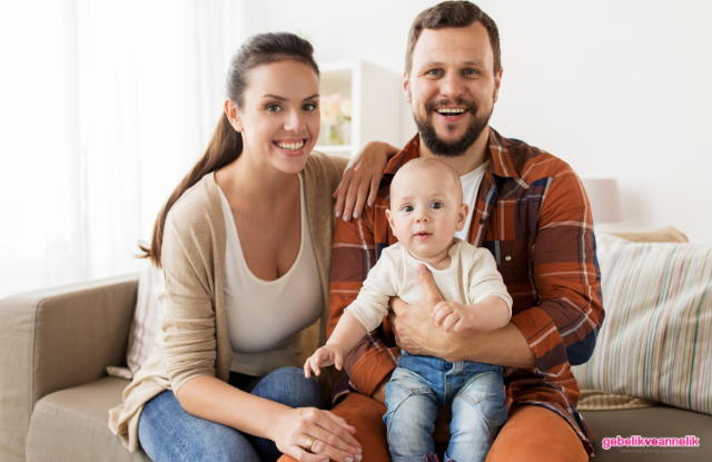 Anne Baba Bebek İlk Gülümsemelerin Anıları